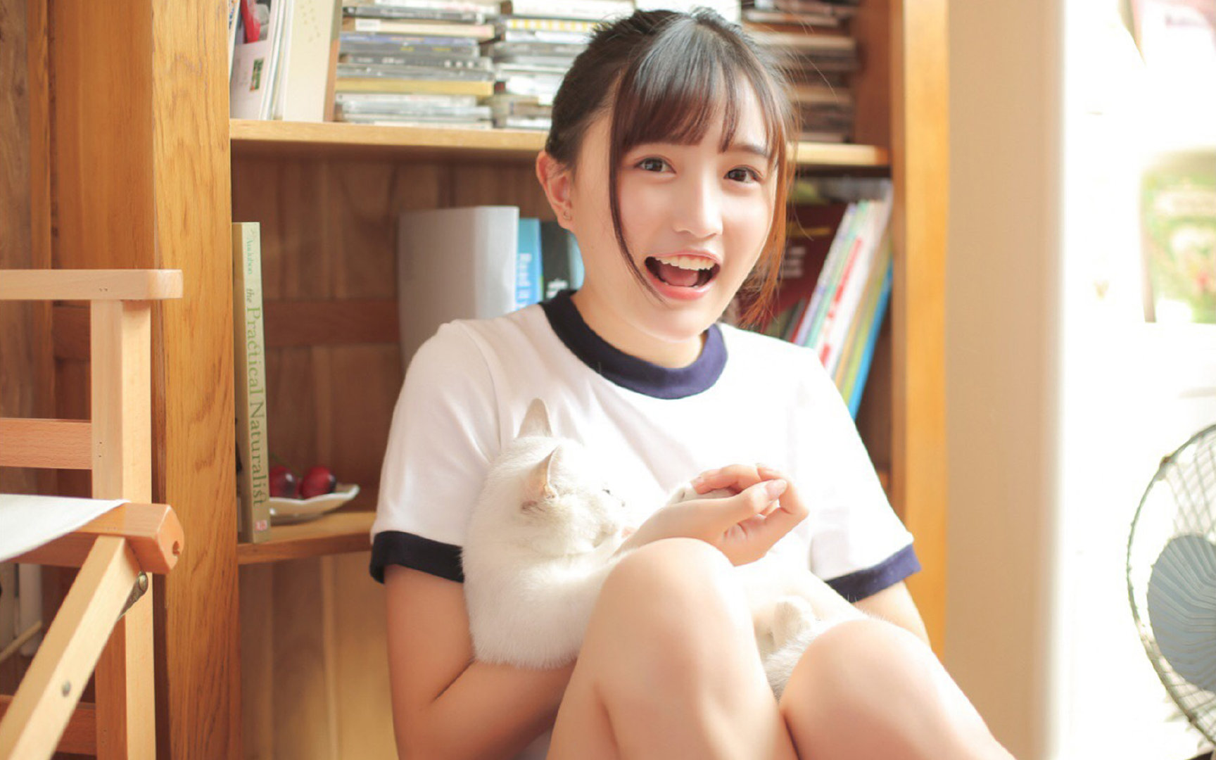 kaiyun.com-足球公益行走进少数民族地区传递梦想，足球公益事业